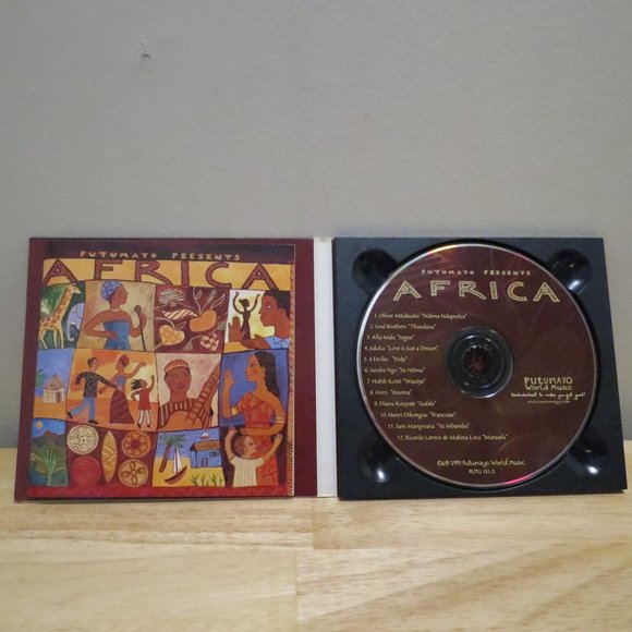 CD Putumayo Presents "Africa" CD Digipak 1999 - Picture 6 of 8